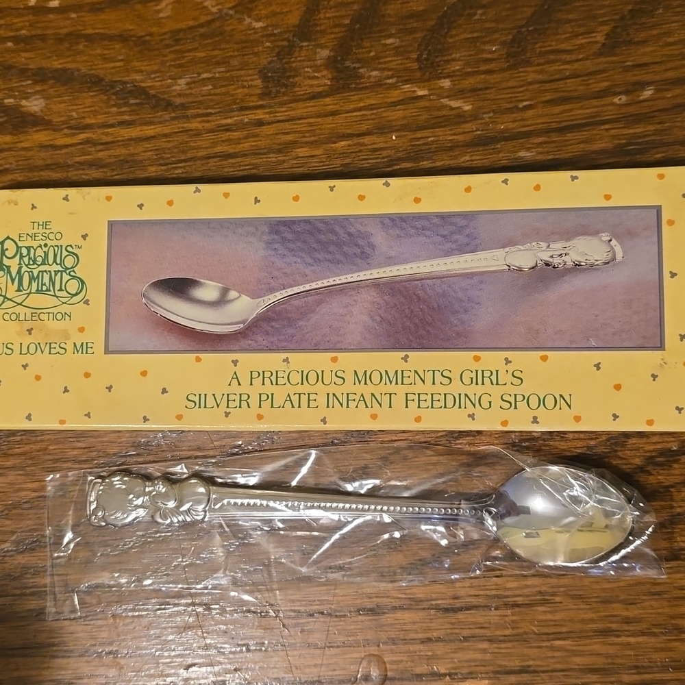 New in box, Precious Moments Silver plated girl's feeding spoon